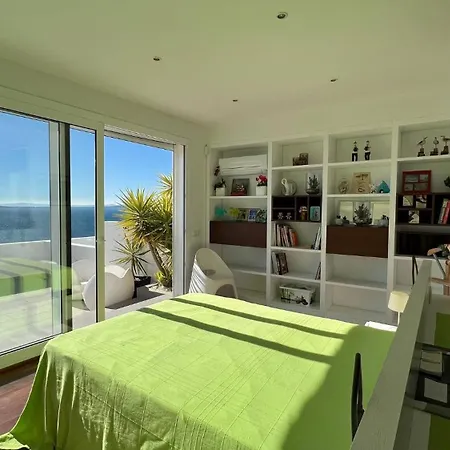 Preciosa Casa Con Piscina Desbordante Y Vistas Al Mar * Roses