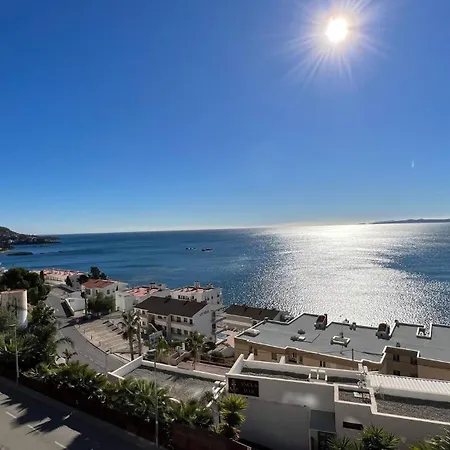Preciosa Casa Con Piscina Desbordante Y Vistas Al Mar Holiday home Roses