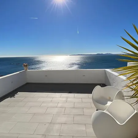 Preciosa Casa Con Piscina Desbordante Y Vistas Al Mar * Roses